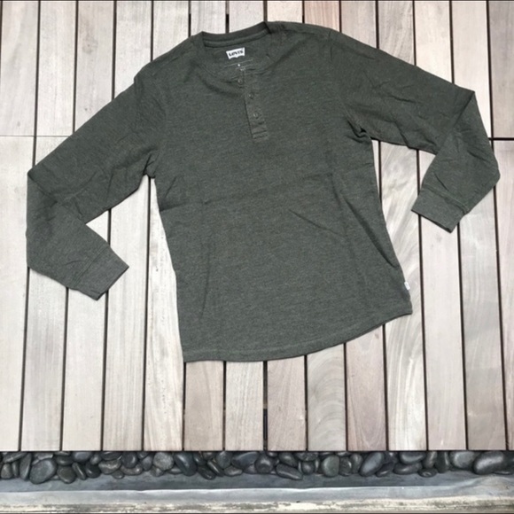 LEVIS Green Long Sleeve Button Up Shirt - Picture 2 of 7